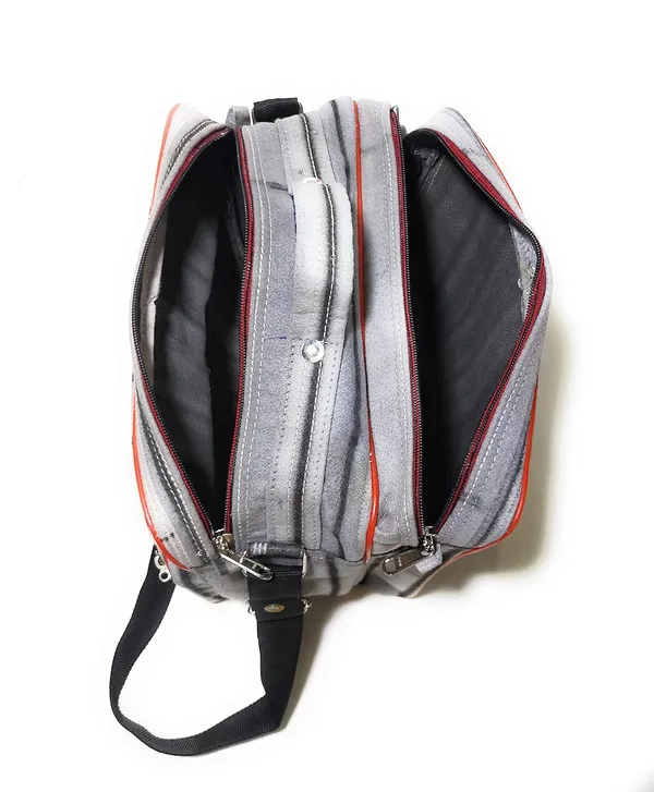 Vulture_Grey_Washable_Cross_Body_Messenger_SlingPolyester_Bag_For_Money_Carry_Office_Travel_Shoulder_ToolPolyester_Bag_(_11"X13"_)