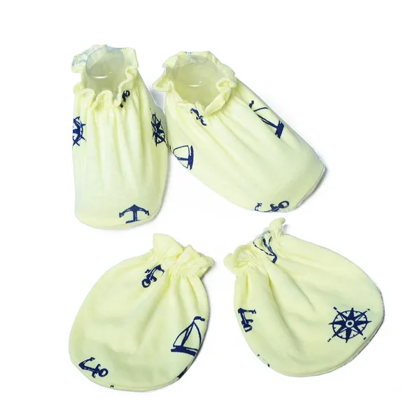 Pair_of_6_Multicolor_Soft_Hosiery_Cotton_Mittens_&_Socks_Set_|_3_Pairs_Mittens,_3_Pairs_Socks