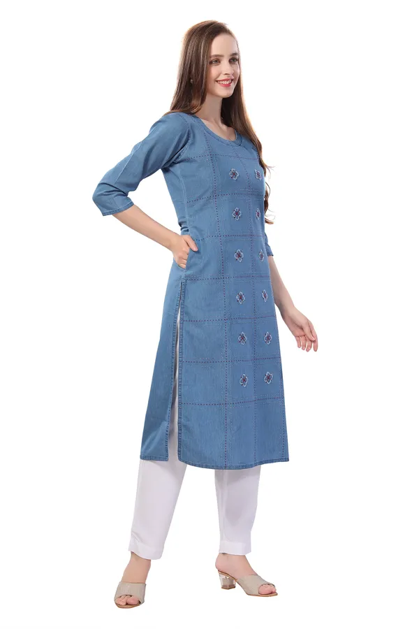 Denim_Kurti_With_Patchwork_And_Thread_Work