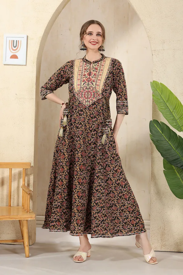 Black_Cotton_Paisely_Print_Anarkali_With_Embroidery_Yoke_and_Tussles