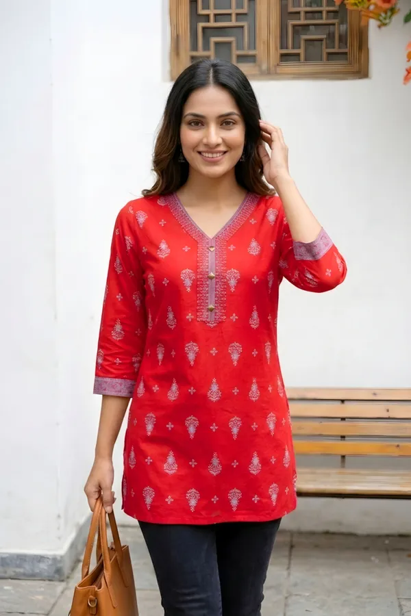 Womens_Red_Rayon_Short_Kurti_with_Ethnic_Motif_Print_and_V_Neck