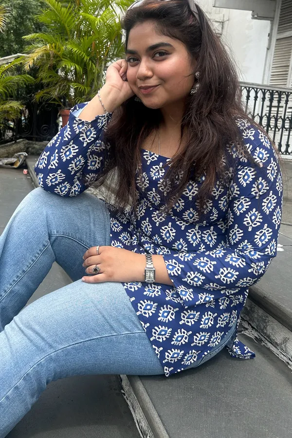 Indigo_Jaipuri_Print_Kurti_With_Long_Sleeves