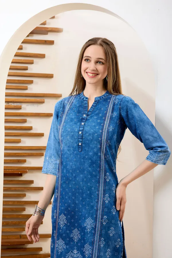 Blue_Long_Denim_Kurta_With_Ethnic_Print_And_Thread_Work