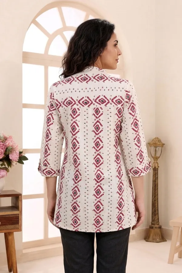 Elegant_Cotton_Flex_Geometric_Printed_Short_Kurti_for_Women