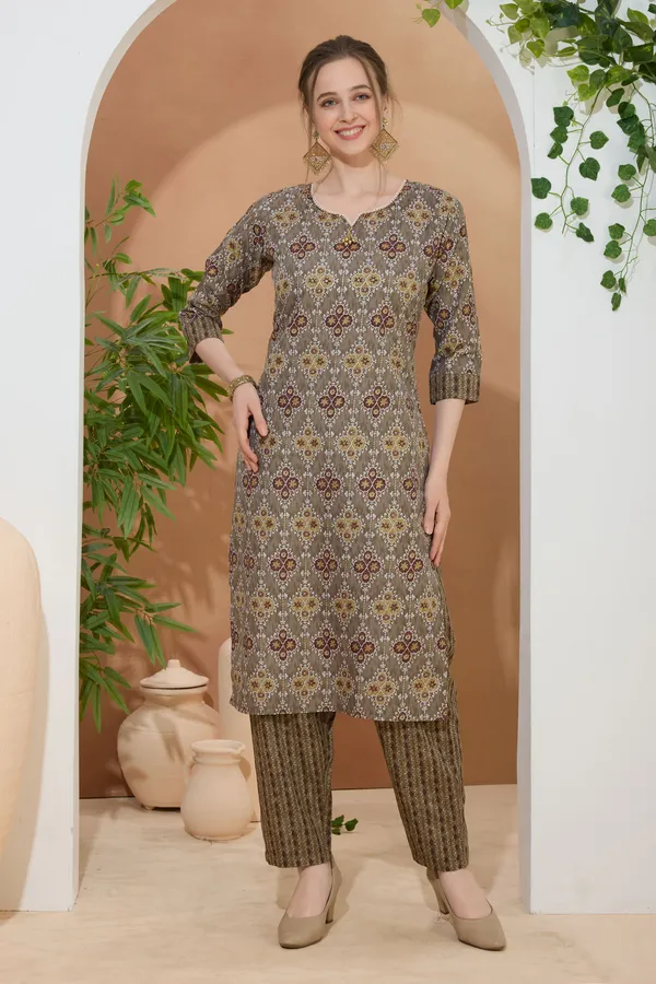 Golden_Crown_Brown_Round_Neck_Kurti_Pant_Suit_For_Women