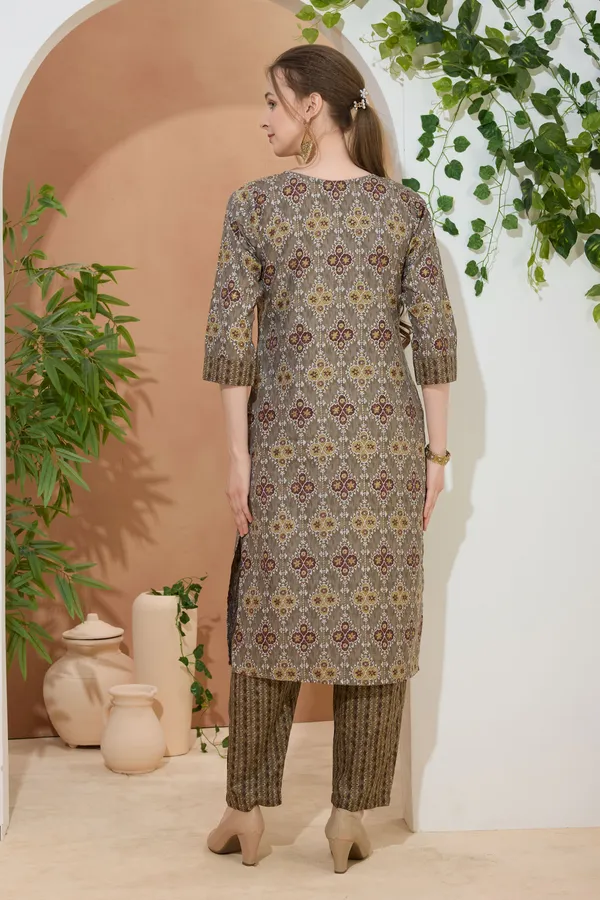 Golden_Crown_Brown_Round_Neck_Kurti_Pant_Suit_For_Women