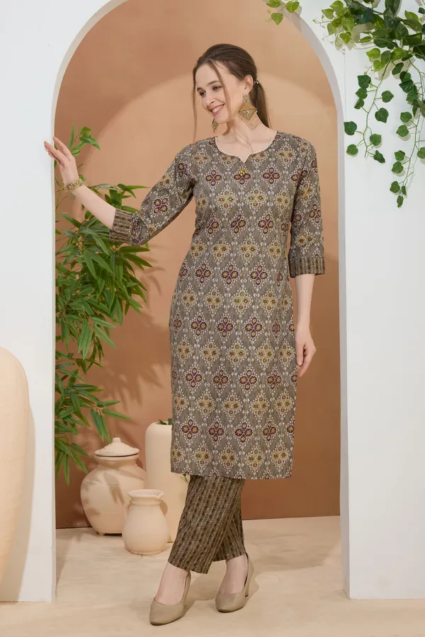 Golden_Crown_Brown_Round_Neck_Kurti_Pant_Suit_For_Women