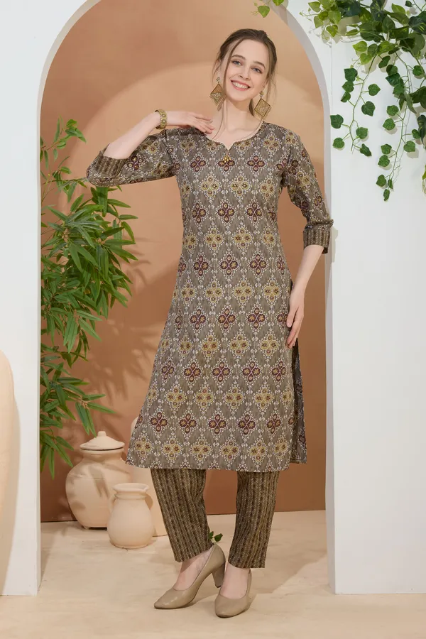 Golden_Crown_Brown_Round_Neck_Kurti_Pant_Suit_For_Women