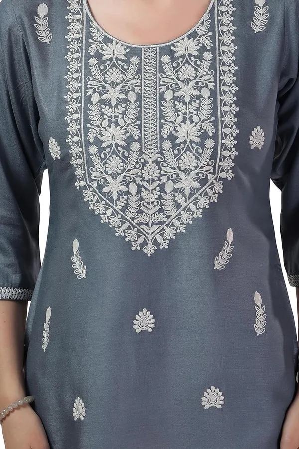 Elegant_Rayon_Chikankari_Kurti_Tunic_|_Kurti_Tops_|_Short_Kurti_|_Short_Kurti_For_Women_|_Short_Kurti_For_Girls