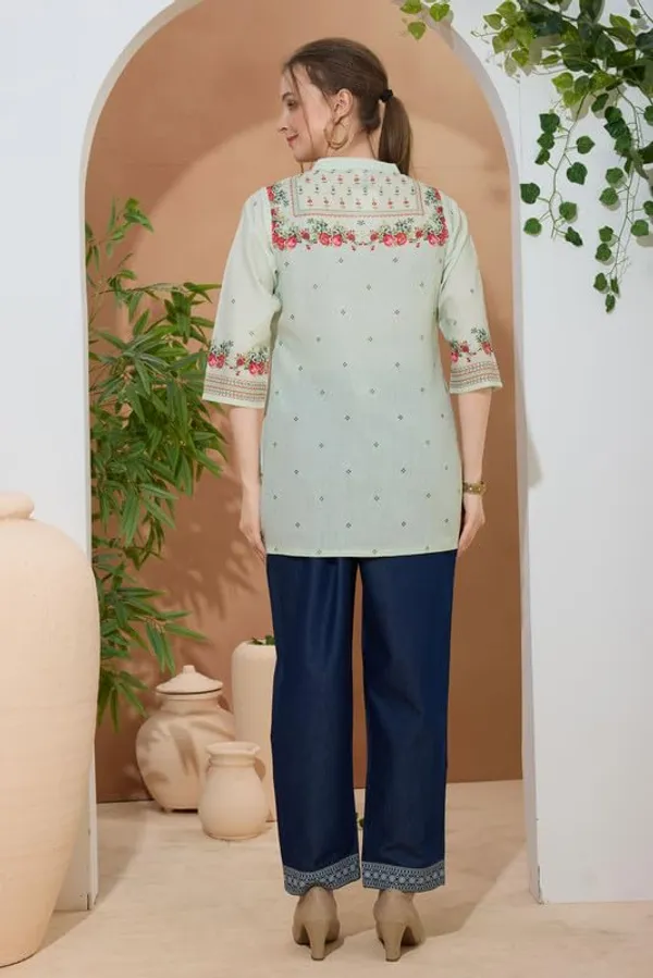Women's_Ethnic_Print_Cotton_Short_Kurti