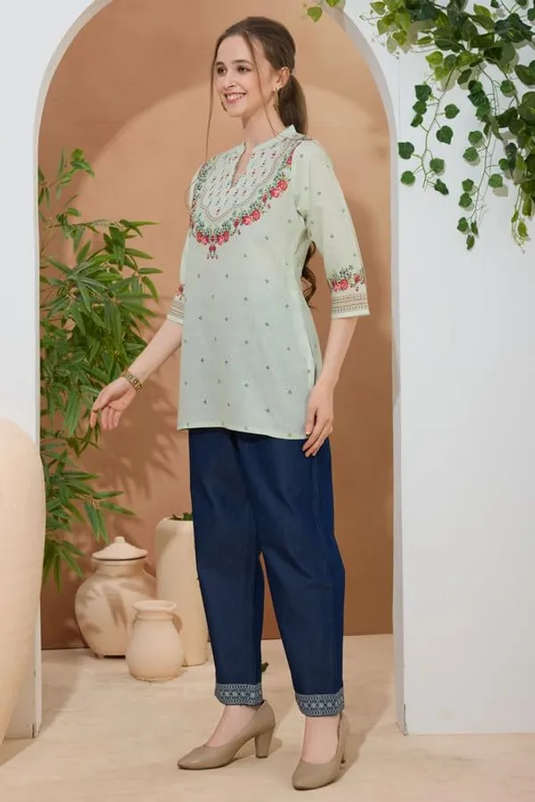 Women's_Ethnic_Print_Cotton_Short_Kurti
