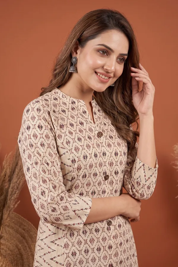 Classic_Cream_Cotton_Long_Kurti_with_V_Neck_A_Line_Silhouette_Floral_Print