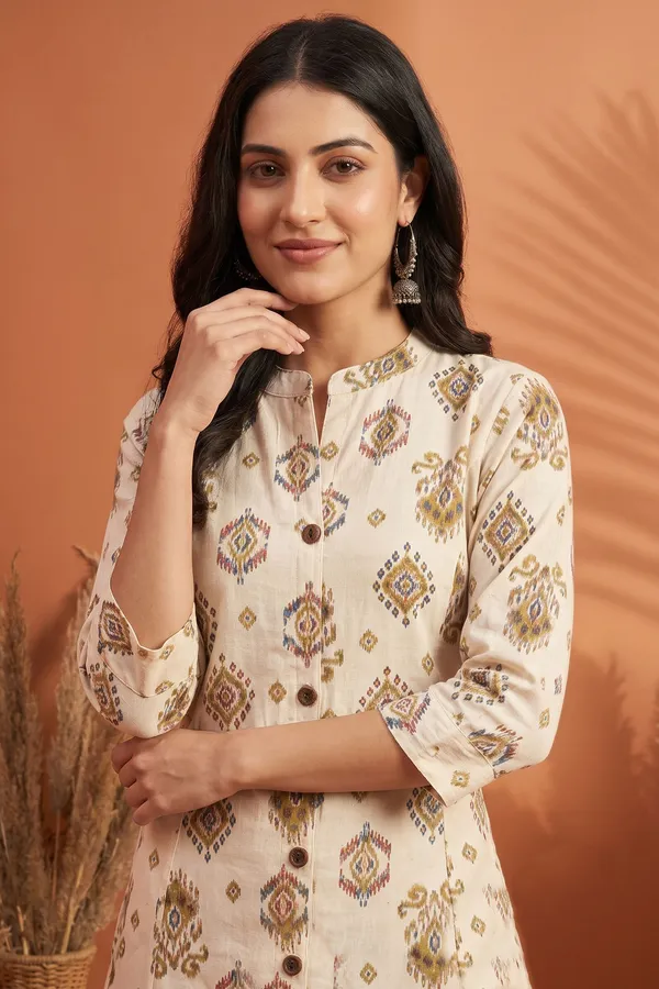 Classic_Fantastic_Cream_Cotton_A_Line_Princess_Cut_Kurta