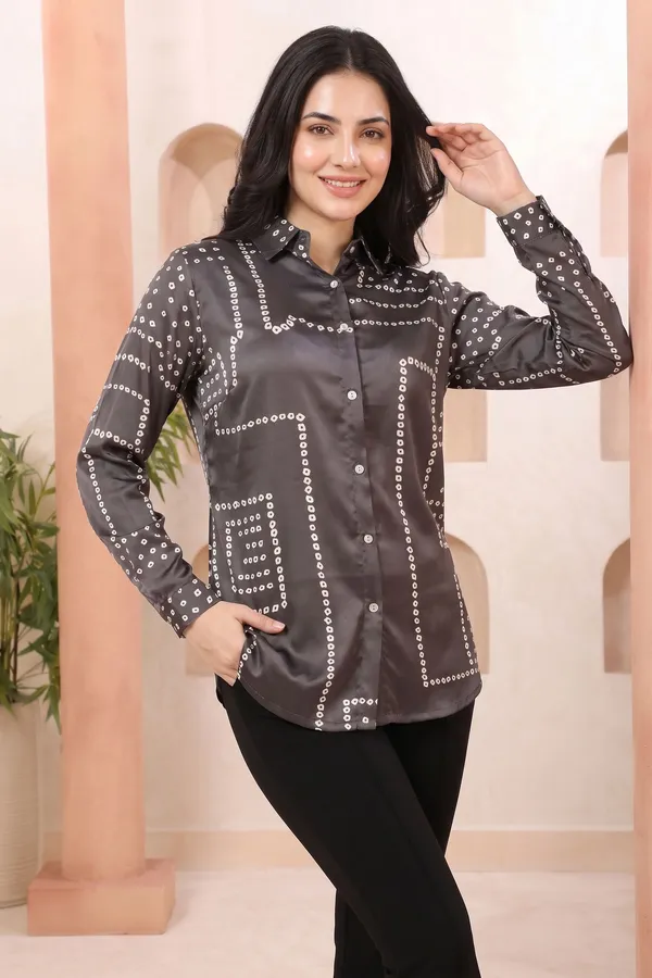 Classic_White_Long_Kurti_with_Intricate_Chikankari_Embroidery