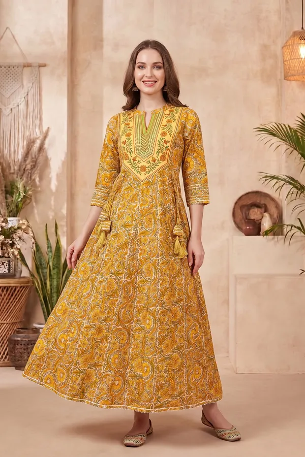 Elegant_Blue_Floral_Print_Anarkali_Kurti_with_Designer_Yoke