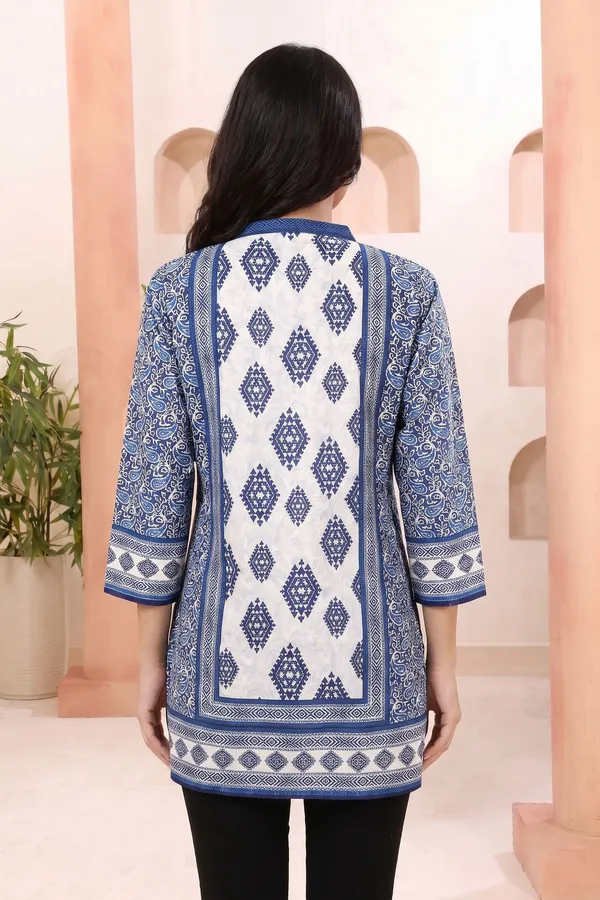Elegant_Blue_Womens_Tunic_with_Round_Neck_Geometric_Ethnic_Print