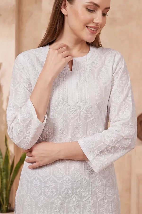 Elegant_Phirozi_Cotton_Long_Kurti_with_Intricate_Chikankari_Embroidery