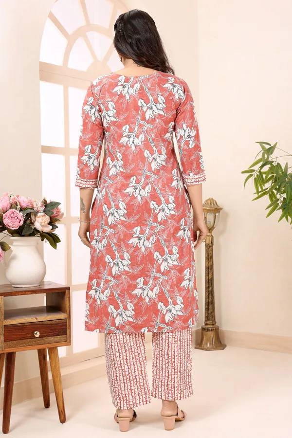 Gorgeous_In_Orange_V_Neck_Kurti_Pant_Suit_For_Women