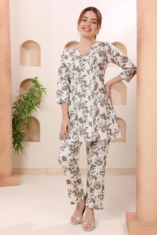Designer_Leafy_Print_V_Neck_Cotton_Co_Ord_Set