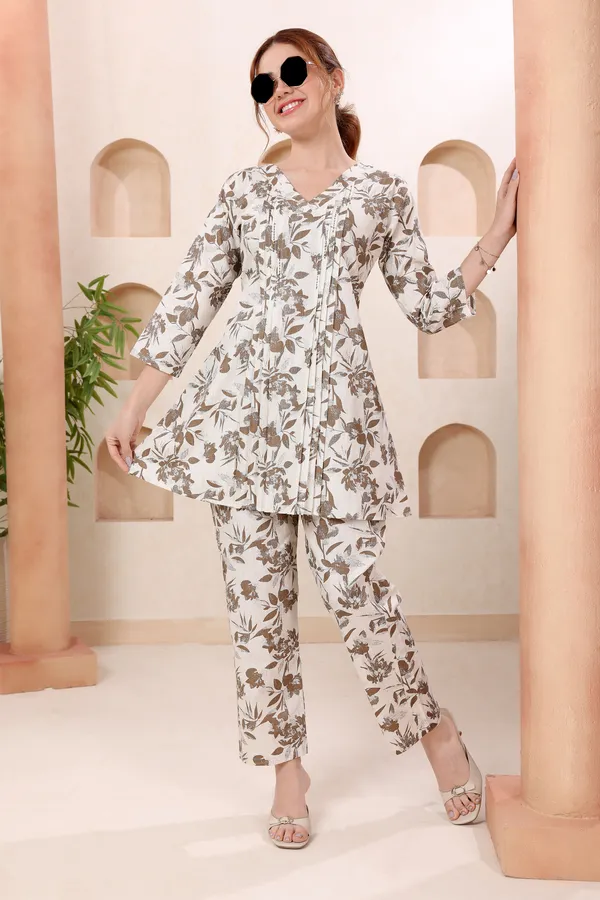 Designer_Leafy_Print_V_Neck_Cotton_Co_Ord_Set