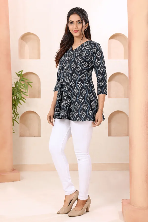 Glowing_Grey_Short_Flared_Tunic_Top_for_Women
