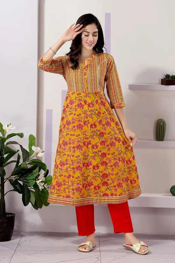 Fashionable_Yellow_Anarkali_Kurti_in_Cotton_with_Mixed_Print_Patterns