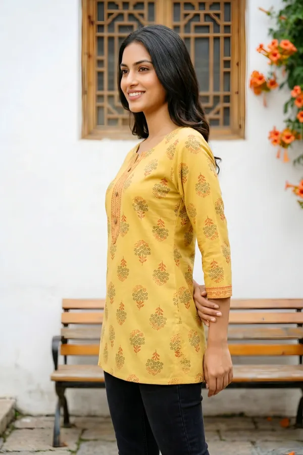 Womens_Beige_Rayon_Short_Kurti_with_Ethnic_Motif_Print_and_Round_Neck