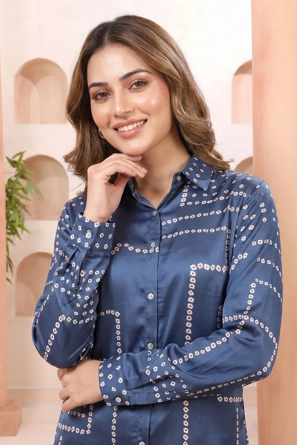 Modern_Charcoal_Grey_Bandhani_Print_Shirt_Style_Top_with_Statement_Peacock_Back_Artwork