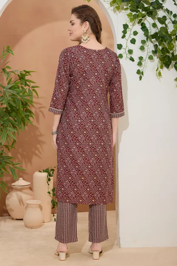Moonlit_Maroon_V_Neck_Kurti_Pant_Suit_For_Women