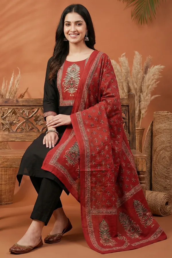 Black_Jaipuri_Cotton_Kurta_Pant_Dupatta_Set_With_Printed_Yoke_And_Dupatta