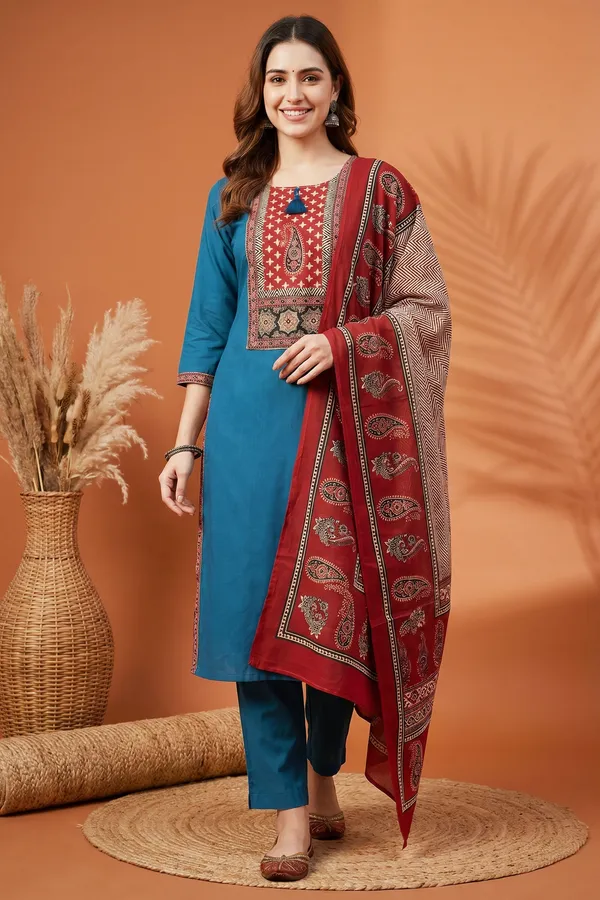Teal_Jaipuri_Cotton_Kurta_Pant_Dupatta_Set_With_Printed_Yoke_And_Dupatta