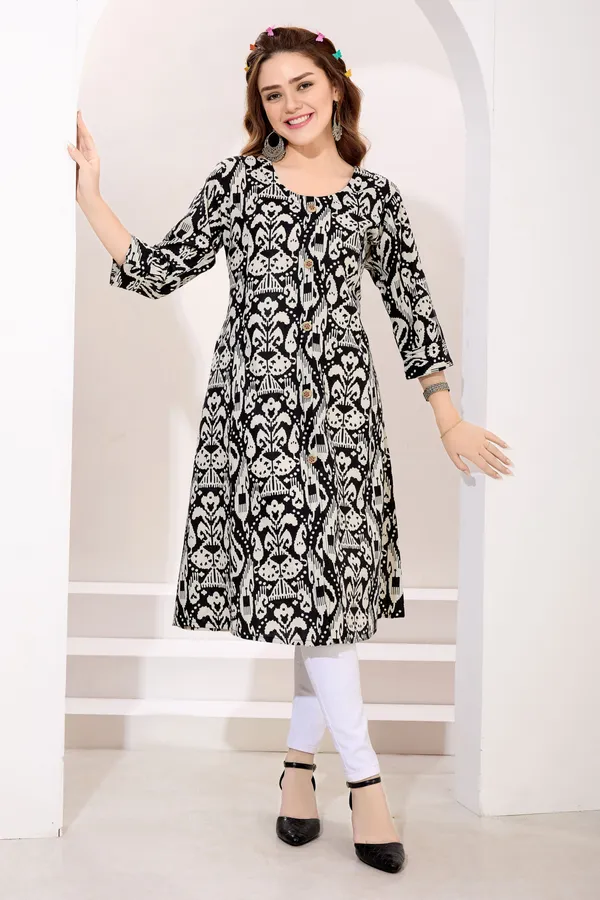 Blooming_Black_Linen_Cotton_Princess_Cut_Long_Kurta_For_Women