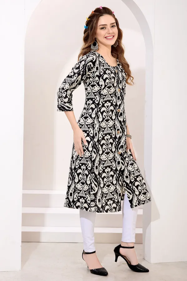 Blooming_Black_Linen_Cotton_Princess_Cut_Long_Kurta_For_Women