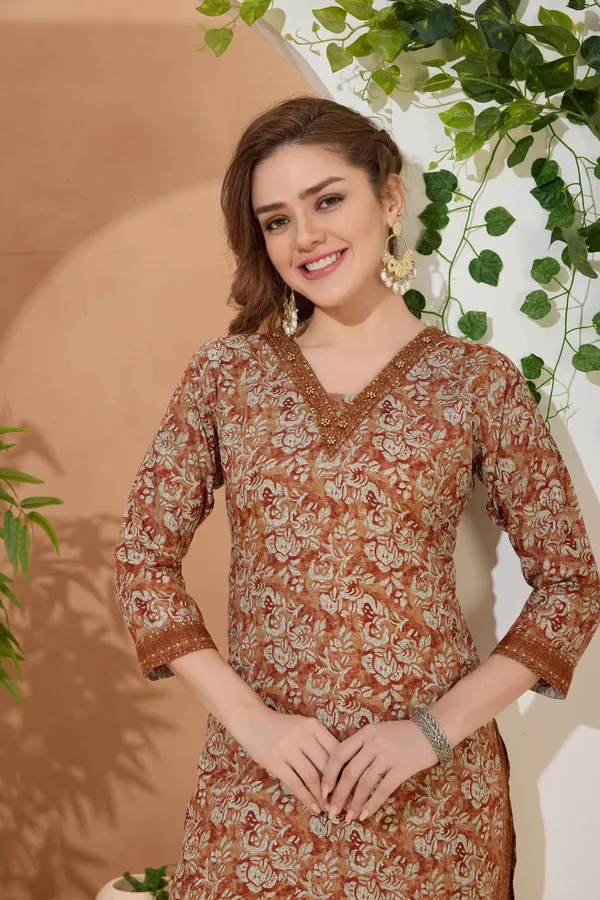 Dusty_Rust_V_Neck_Kurti_Pant_Suit_For_Women