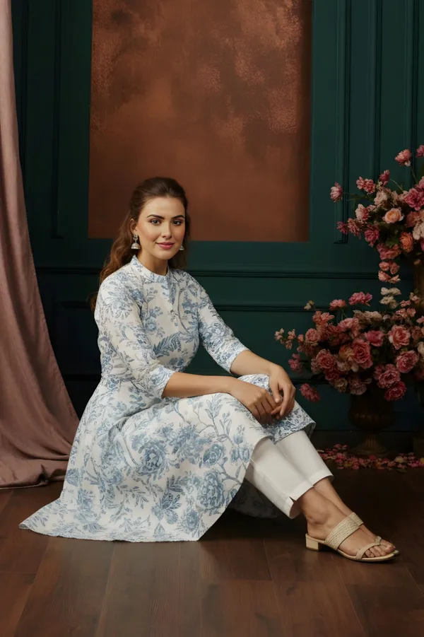Blue_Rose_Flower_Print_Linen_Cotton_Princess_Cut_Long_Kurta_For_Women