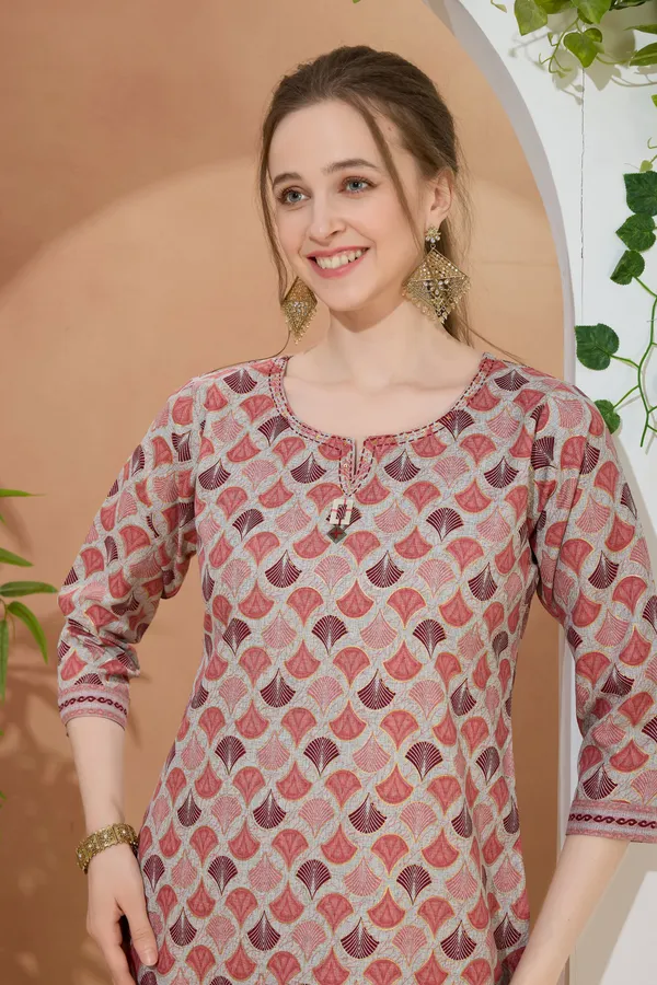 Glossorial_Coral_Round_Neck_Kurti_Pant_Suit_For_Women