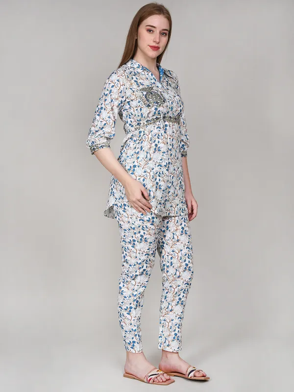Enchanted_Botanicals_White_Leaf_Patterned_Co_Ord_Set_with_Embroidered_Belt