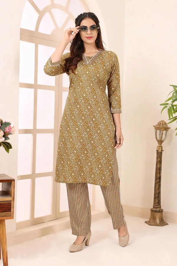 Mustard_Magic_V_Neck_Kurti_Pant_Suit_For_Women