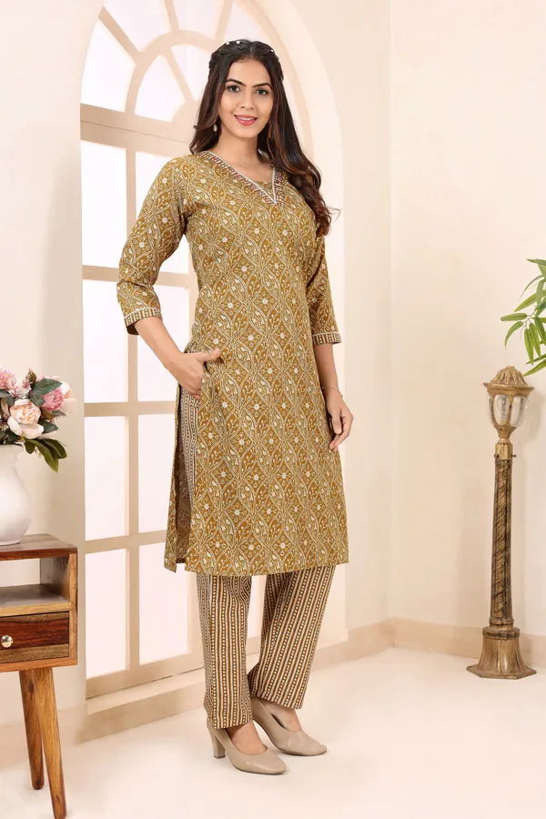Mustard_Magic_V_Neck_Kurti_Pant_Suit_For_Women