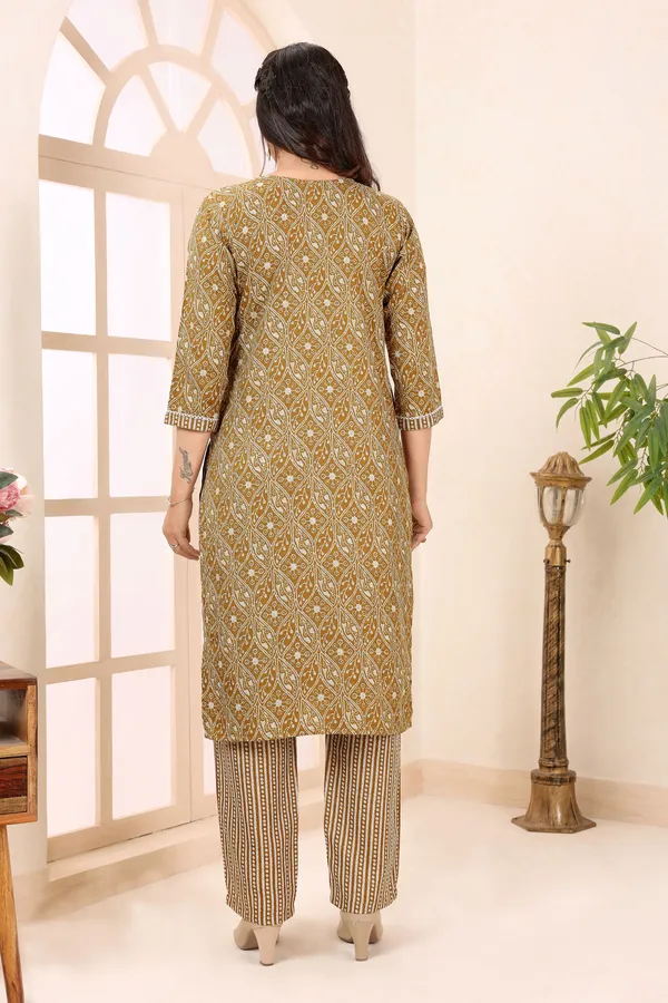 Mustard_Magic_V_Neck_Kurti_Pant_Suit_For_Women