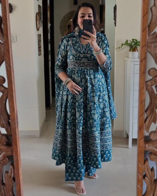 Beautiful_Pure_Cotton_Jaipuri_Jaipuri_Kurta_And_Pant_With_Dupatta