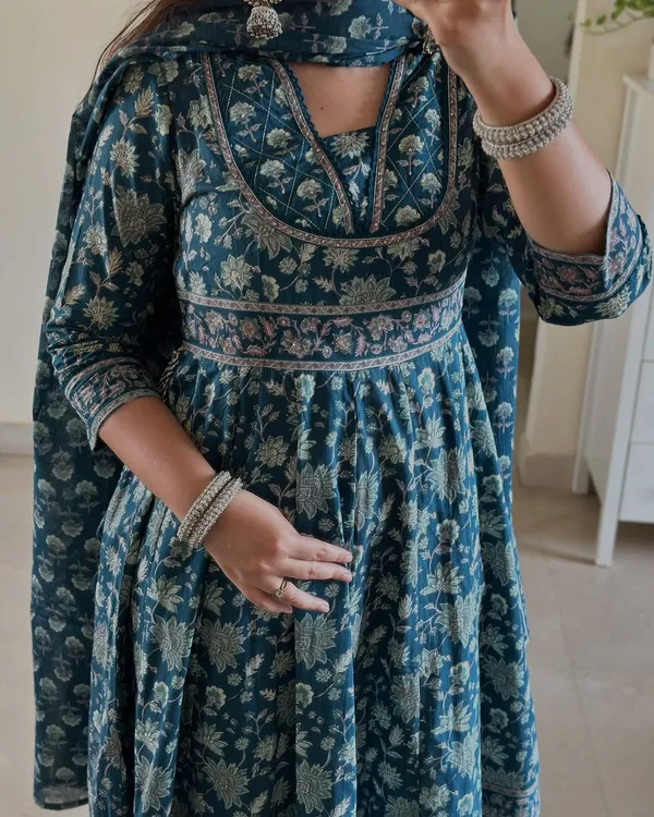 Beautiful_Pure_Cotton_Jaipuri_Jaipuri_Kurta_And_Pant_With_Dupatta