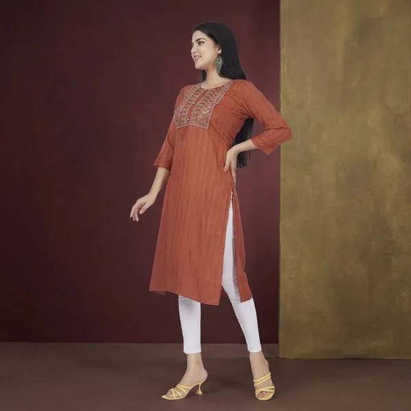 Brown_Rayon_Embroidered_Regular_Fit_Solid_Jaipuri_Jaipuri_Kurta_For_Women