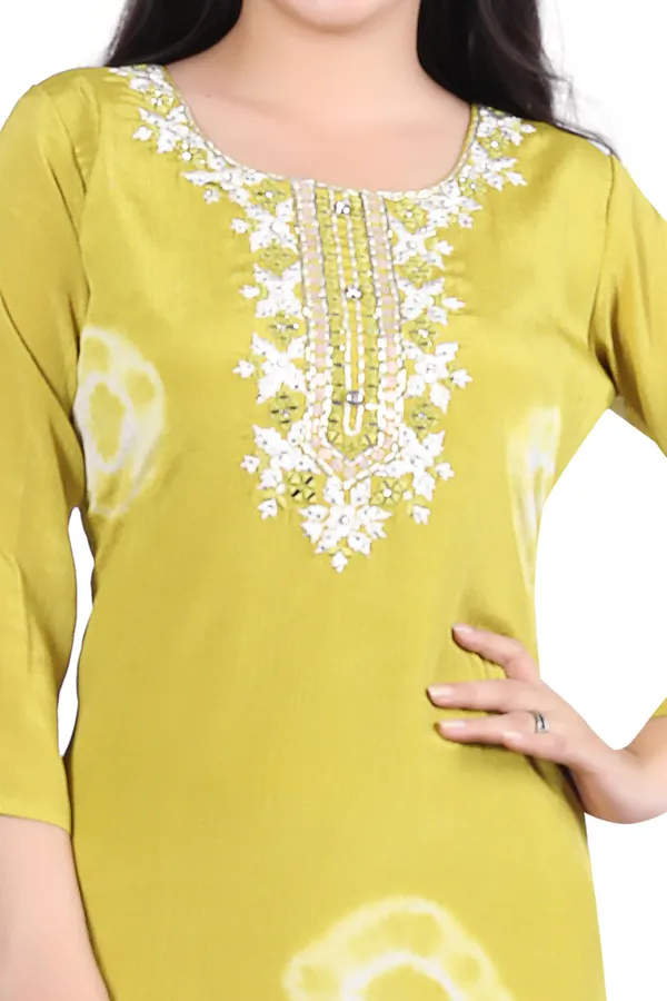Yellow_Rayon_Embroidered_Regular_Fit_Solid_Jaipuri_Jaipuri_Kurta_For_Women