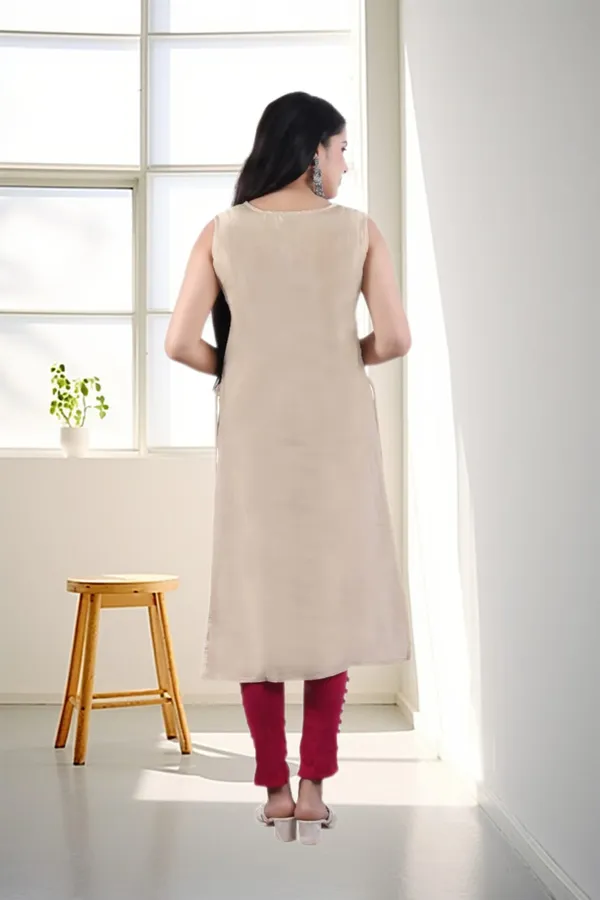 Grey_Rayon_Embroidered_Regular_Fit_Solid_Jaipuri_Jaipuri_Kurta_For_Women
