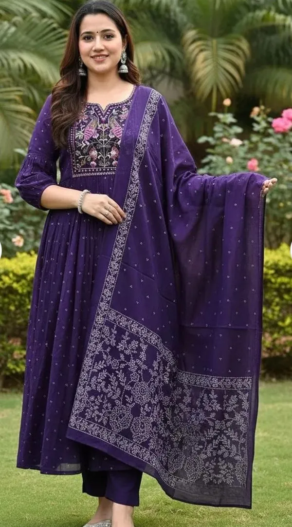 Purple_Cotton_Floral_Printed_Jaipuri_Kurta_And_Pant_With_Mulmul_Dupatta_|_For_Women