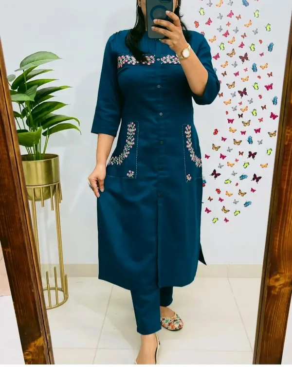 Stylish_embroidered_cotton_Jaipuri_Jaipuri_Kurta_with_pant_set