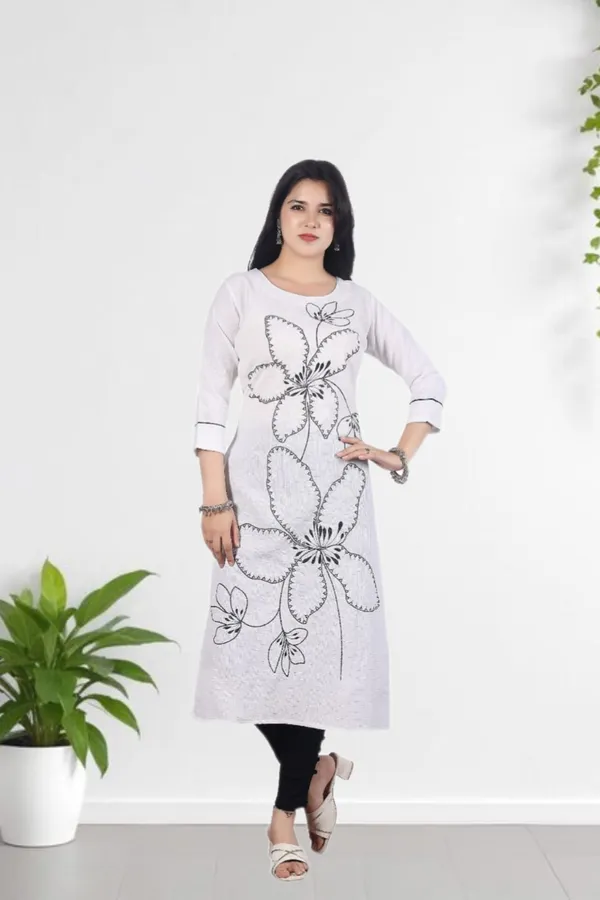 White_Rayon_Embroidered_Regular_Fit_Solid_Jaipuri_Jaipuri_Kurta_For_Women