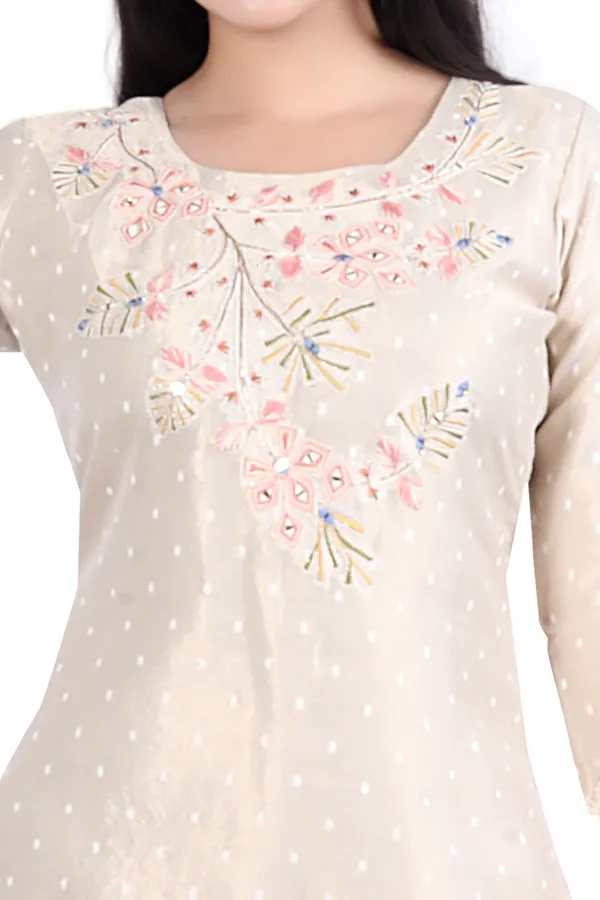 White_Rayon_Embroidered_Regular_Fit_Solid_Jaipuri_Jaipuri_Kurta_For_Women