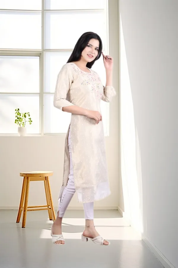 White_Rayon_Embroidered_Regular_Fit_Solid_Jaipuri_Jaipuri_Kurta_For_Women